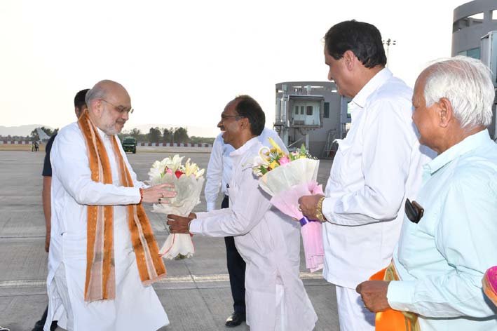 केंद्रीय गृहमंत्री श्री अमित शाह डबोक पहुंचे, दिल्ली प्रस्थान